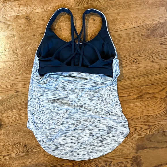 Lululemon🍋 Free To Be Serene Tank Tiger Space Dye Black White/Deep Coal Size 8 - Picture 11 of 13